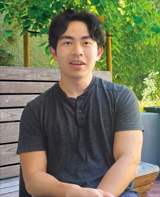 [뉴스] 연애하기 힘들어요 한탄하더니…인기 폭발한 데이팅 앱
