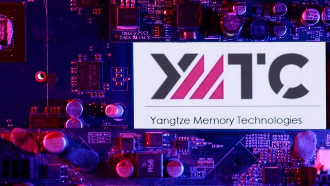 [뉴스] 삼전닉스 턱밑까지 쫓아온 中 YMTC…6.8조 실탄 마련 나선다