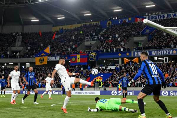 무리뉴의 레알, 옛 클럽 인테르를 2-1로 꺾고 챔스 첫 발 내딛다