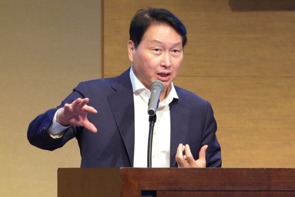 [뉴스] 최태원, 7조 규모 AI 심장부 찾는다…경영진과 울산 집결