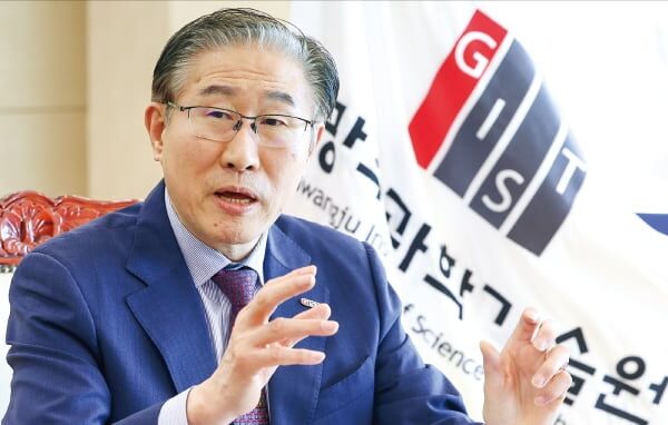[뉴스] 하이닉스와 반도체과 추진…인재육성 올인