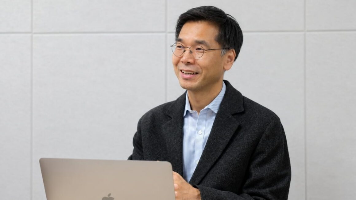 [뉴스] 김진욱 마인드로직 대표 챗GPT·클로드 한곳에…AI 구독시장 바꿀 것